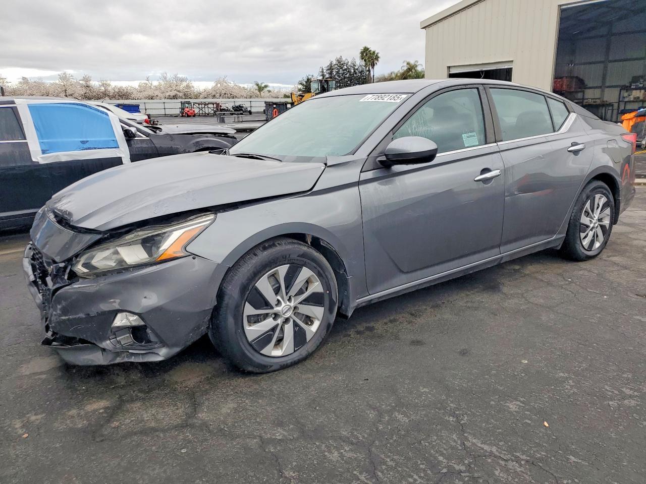 2020 Nissan Altima S - zdjęcie główne