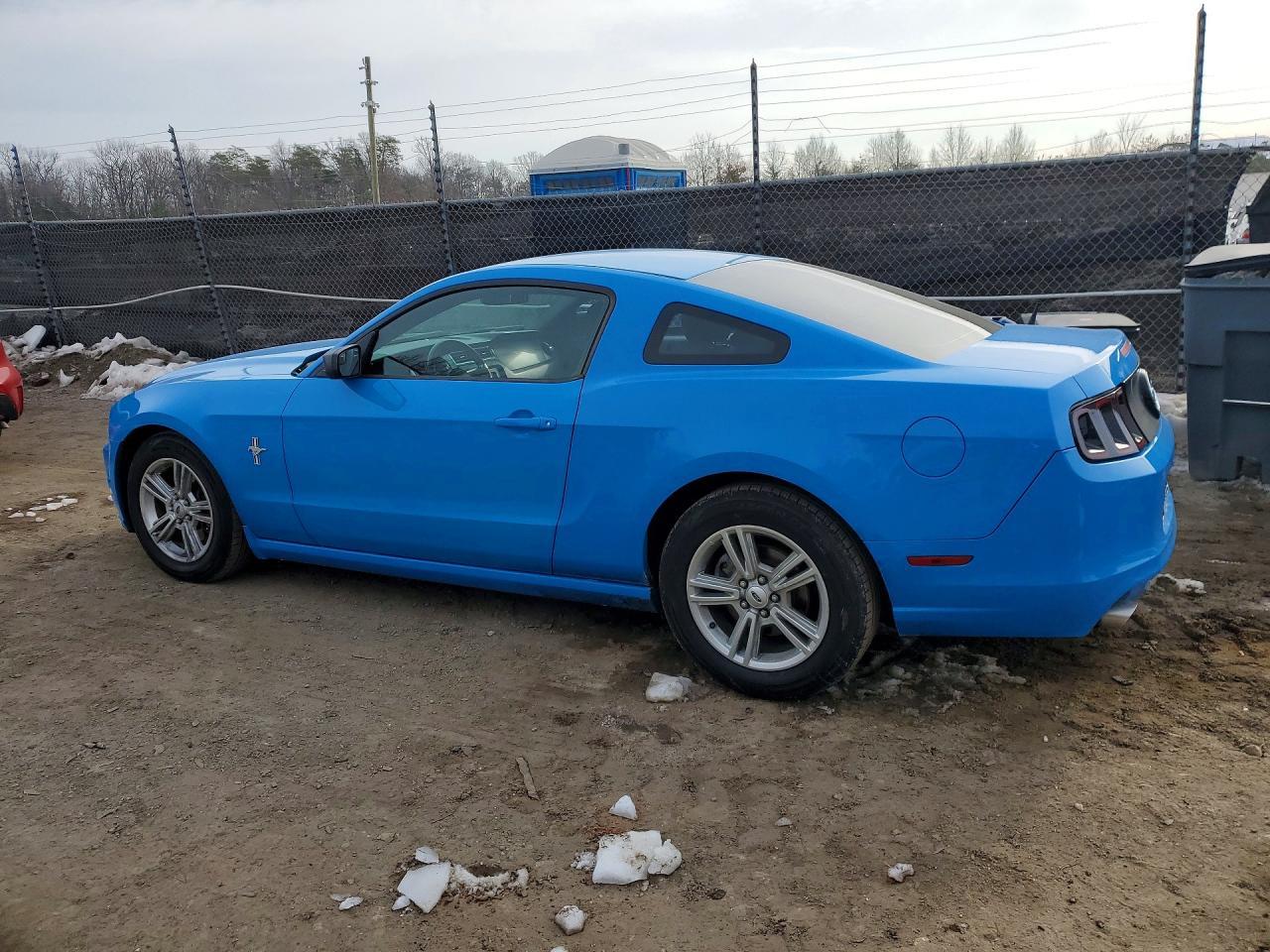 2013 Ford Mustang - zdjęcie 2