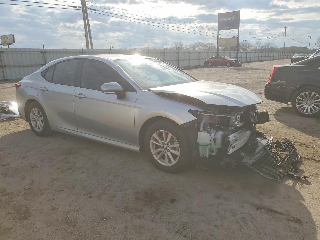 2025 Toyota Camry Xse - zdjęcie 4