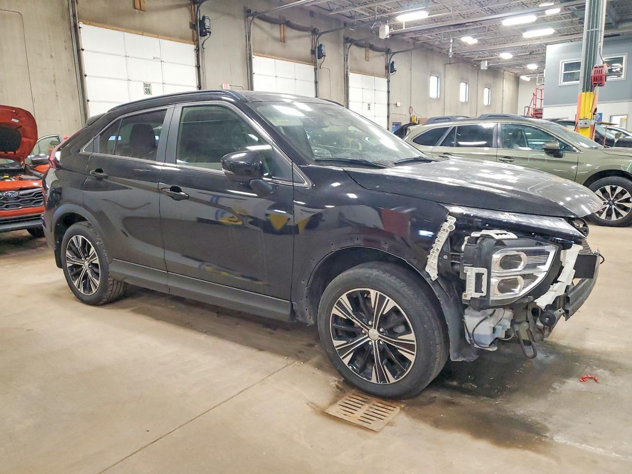 2022 Mitsubishi Eclipse Cross Se - zdjęcie 4