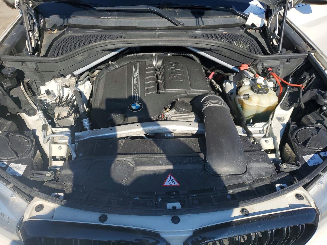 2016 BMW X5 xDrive35I - zdjęcie 12