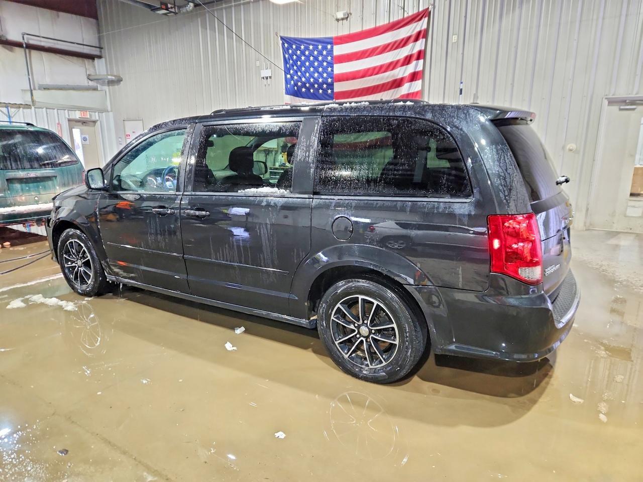 2017 Dodge Grand Caravan Gt - zdjęcie 2