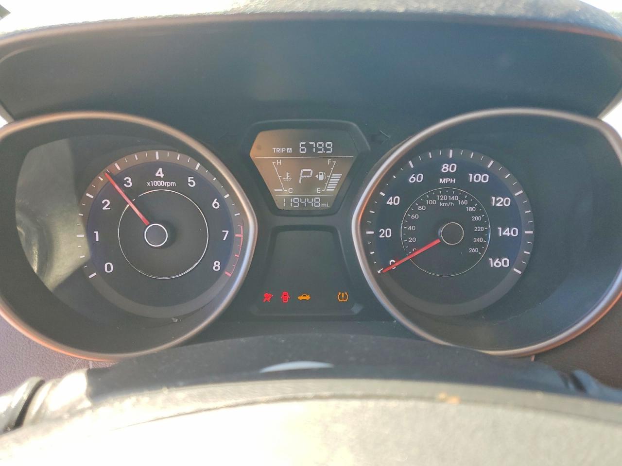 2016 Hyundai Elantra Limited - zdjęcie 9