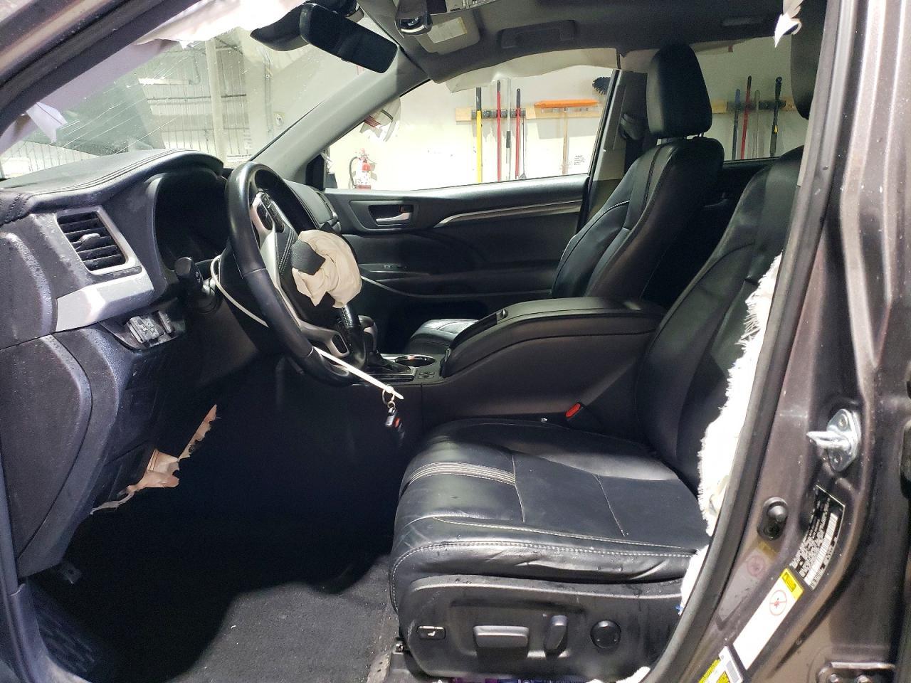 2017 Toyota Highlander Se - zdjęcie 7