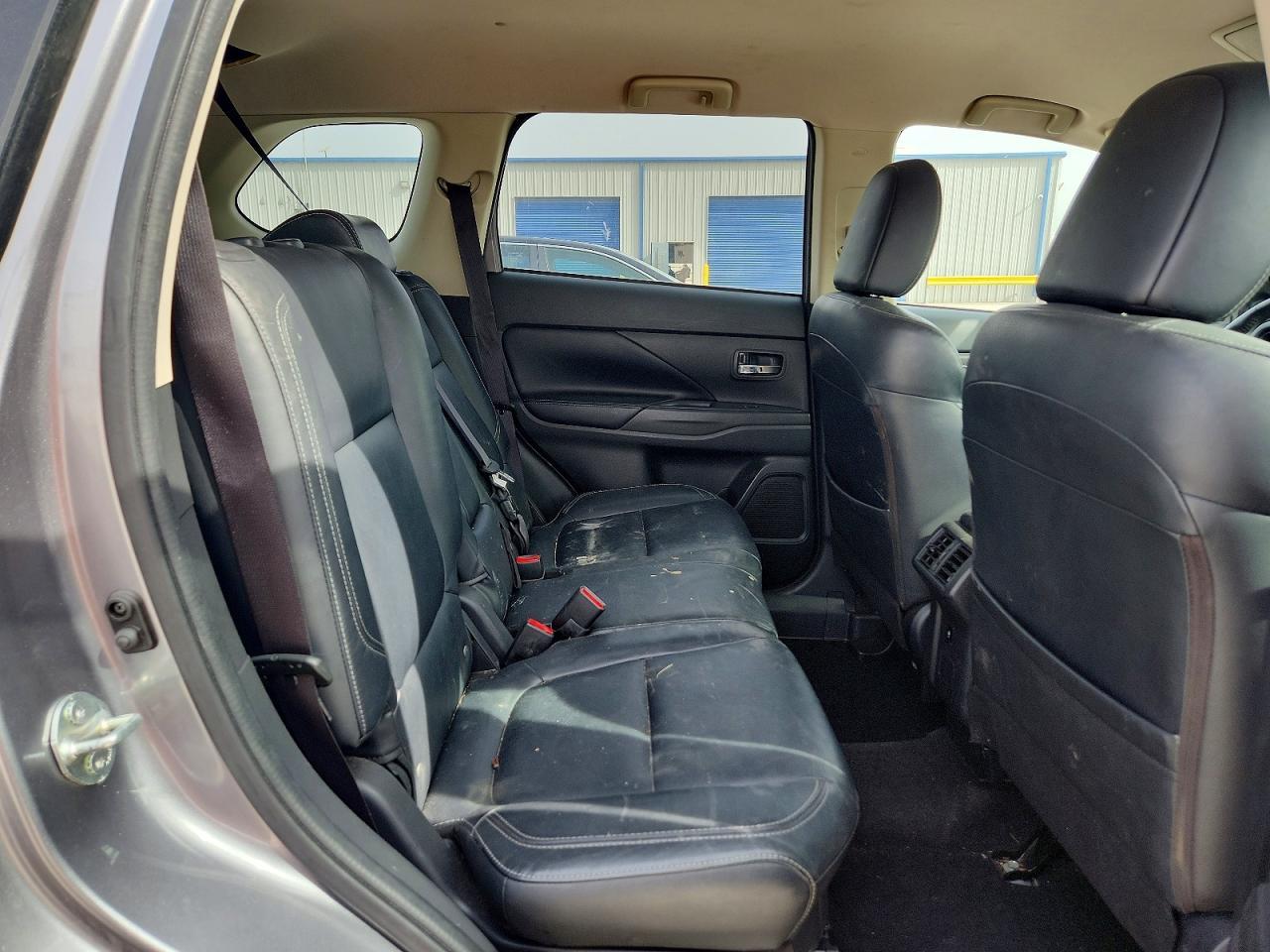 2019 Mitsubishi Outlander Se - zdjęcie 11