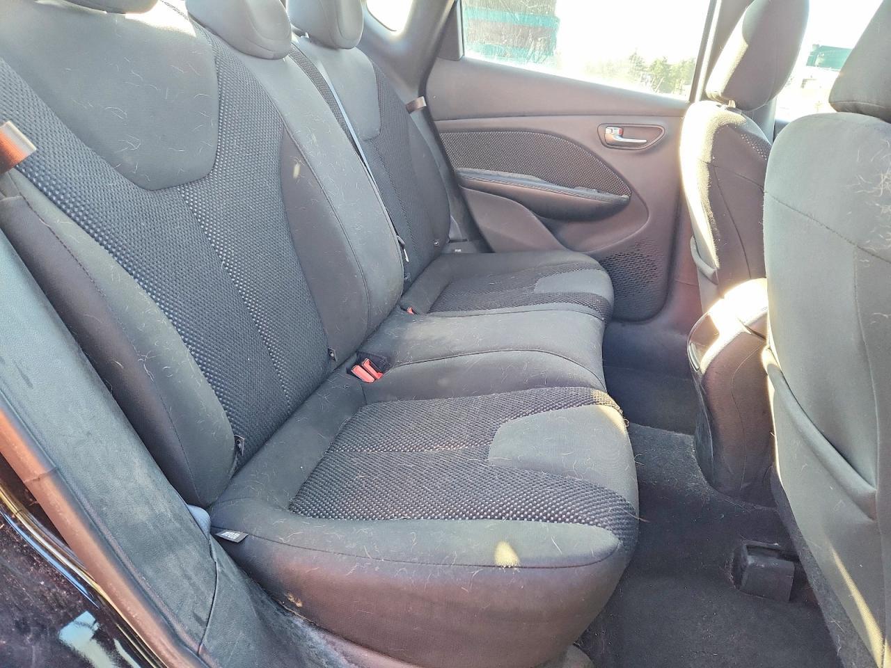 2016 Dodge Dart Se - zdjęcie 10