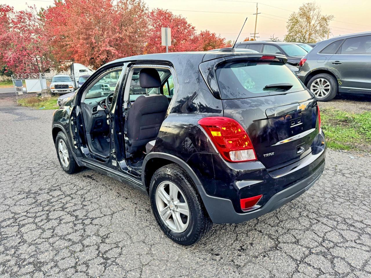 2020 Chevrolet Trax Ls - zdjęcie 3