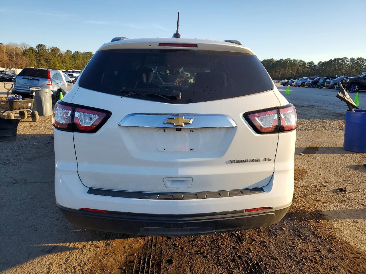 2016 Chevrolet Traverse Ls - zdjęcie 6