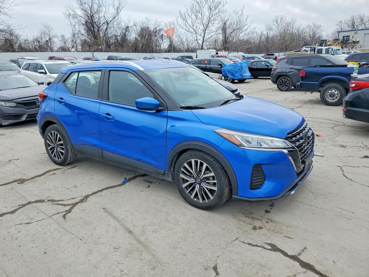 2021 Nissan Kicks Sv - zdjęcie 4