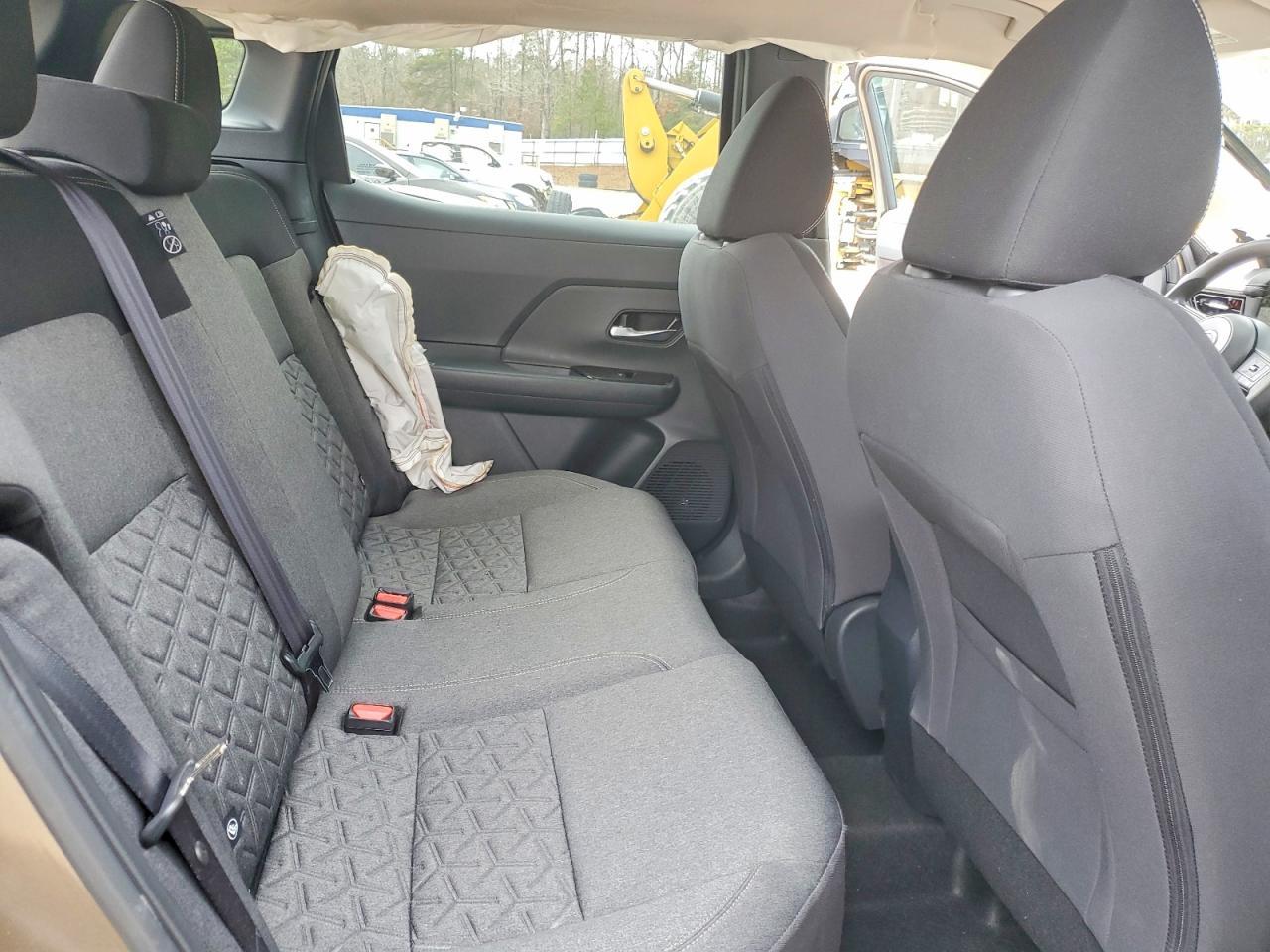 2025 Nissan Kicks Sv - zdjęcie 11