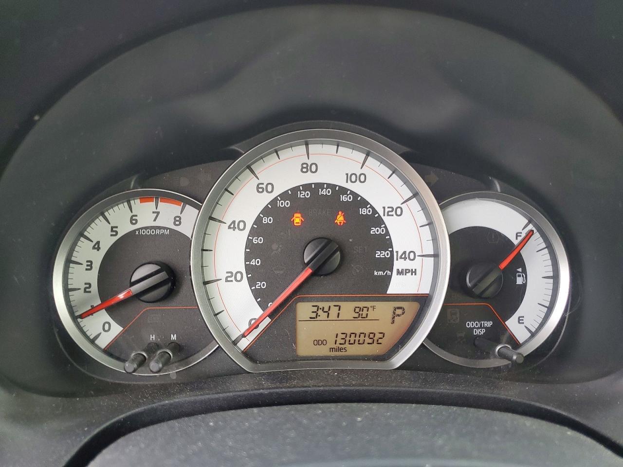 2014 Toyota Yaris 5-Door Se - zdjęcie 9