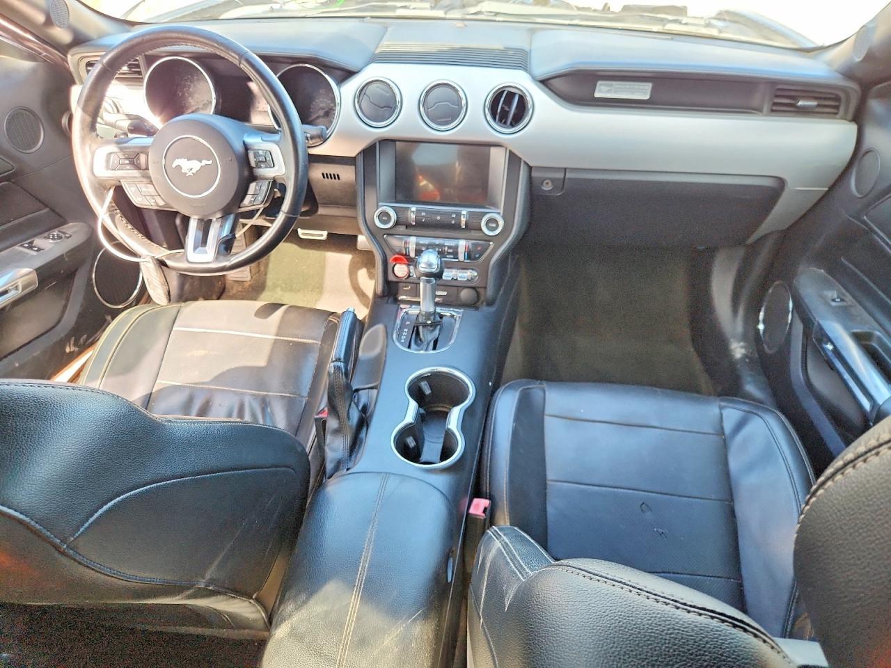 2016 Ford Mustang - zdjęcie 8