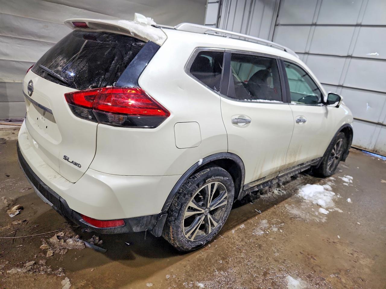 2017 Nissan Rogue Sv - zdjęcie 3