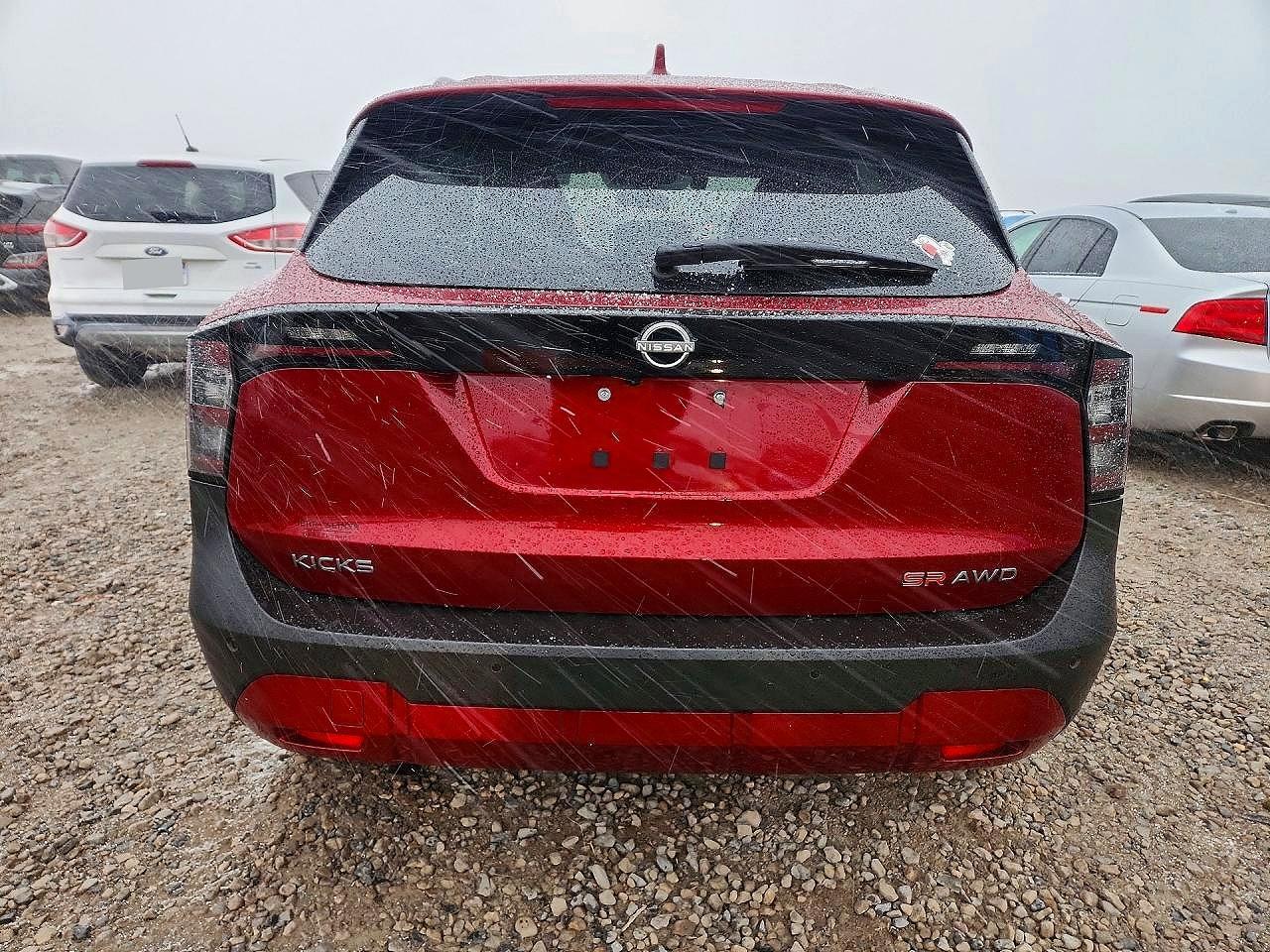 2025 Nissan Kicks Sr - zdjęcie 6