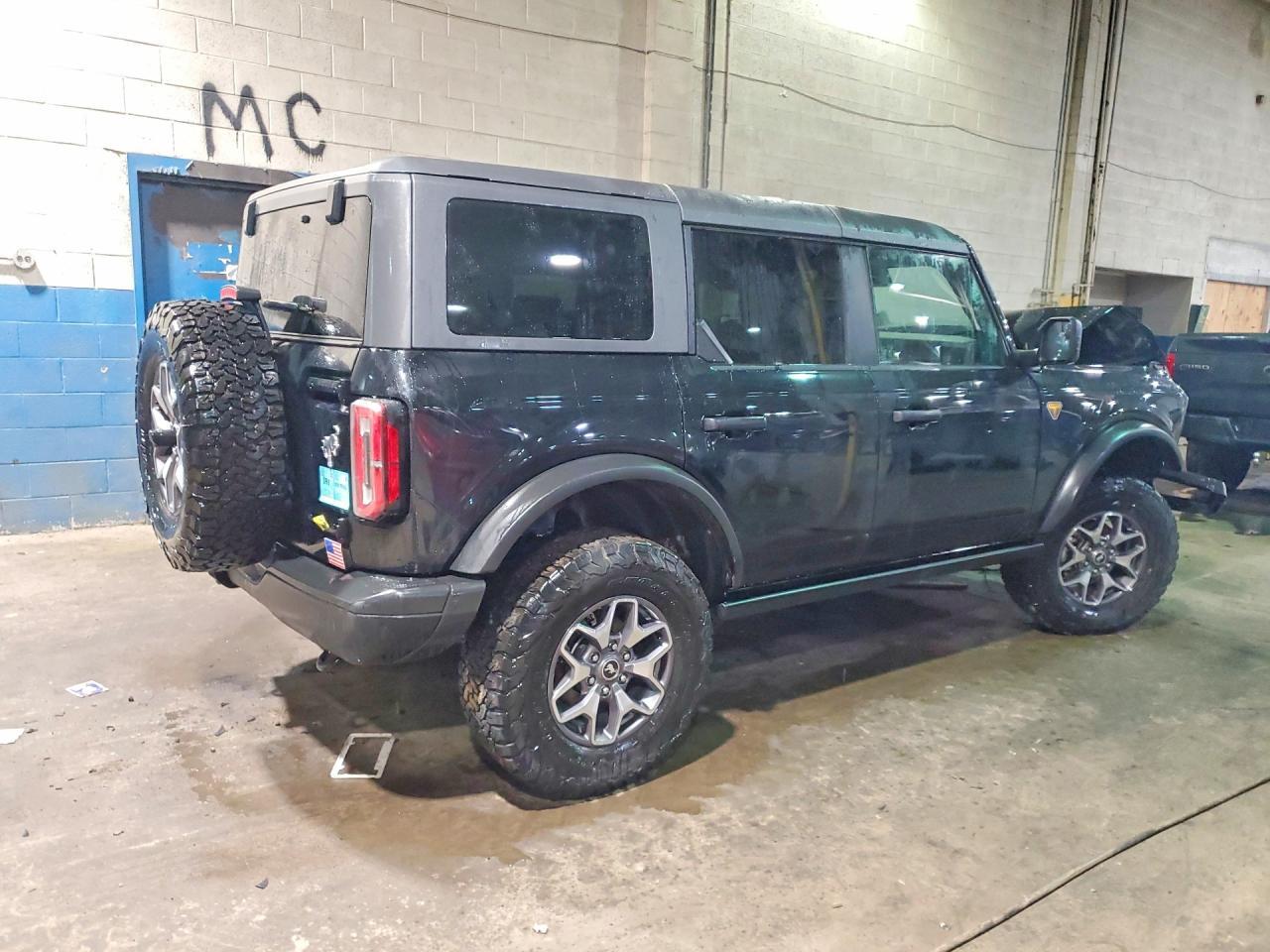 2024 Ford Bronco Badlands - zdjęcie 3