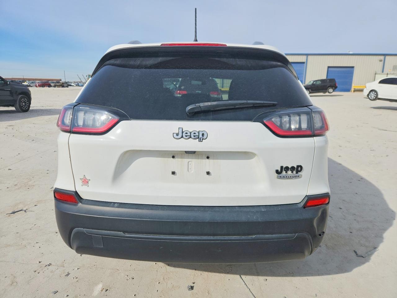 2020 Jeep Cherokee Latitude - zdjęcie 6