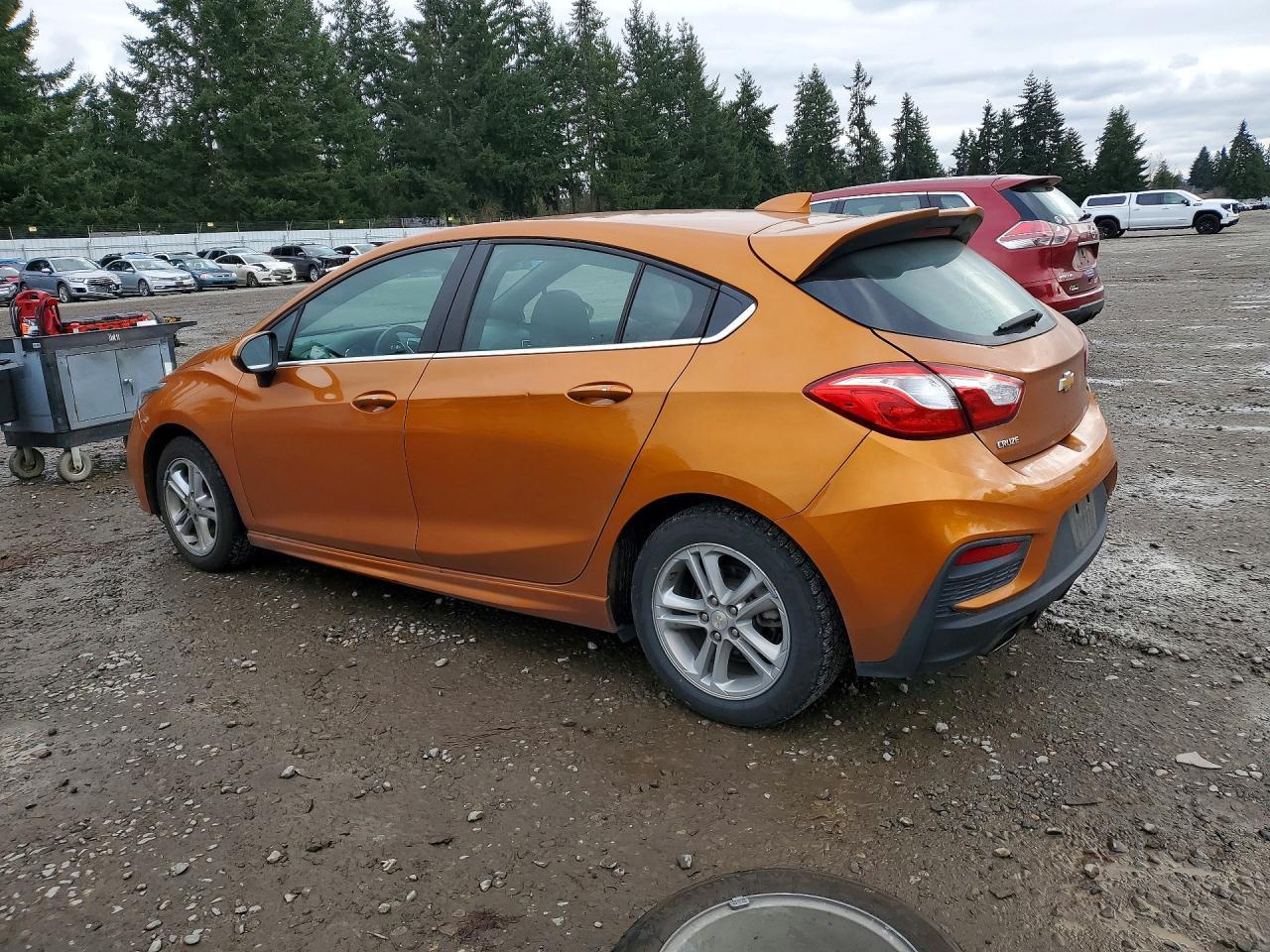 2017 Chevrolet Cruze Lt - zdjęcie 2