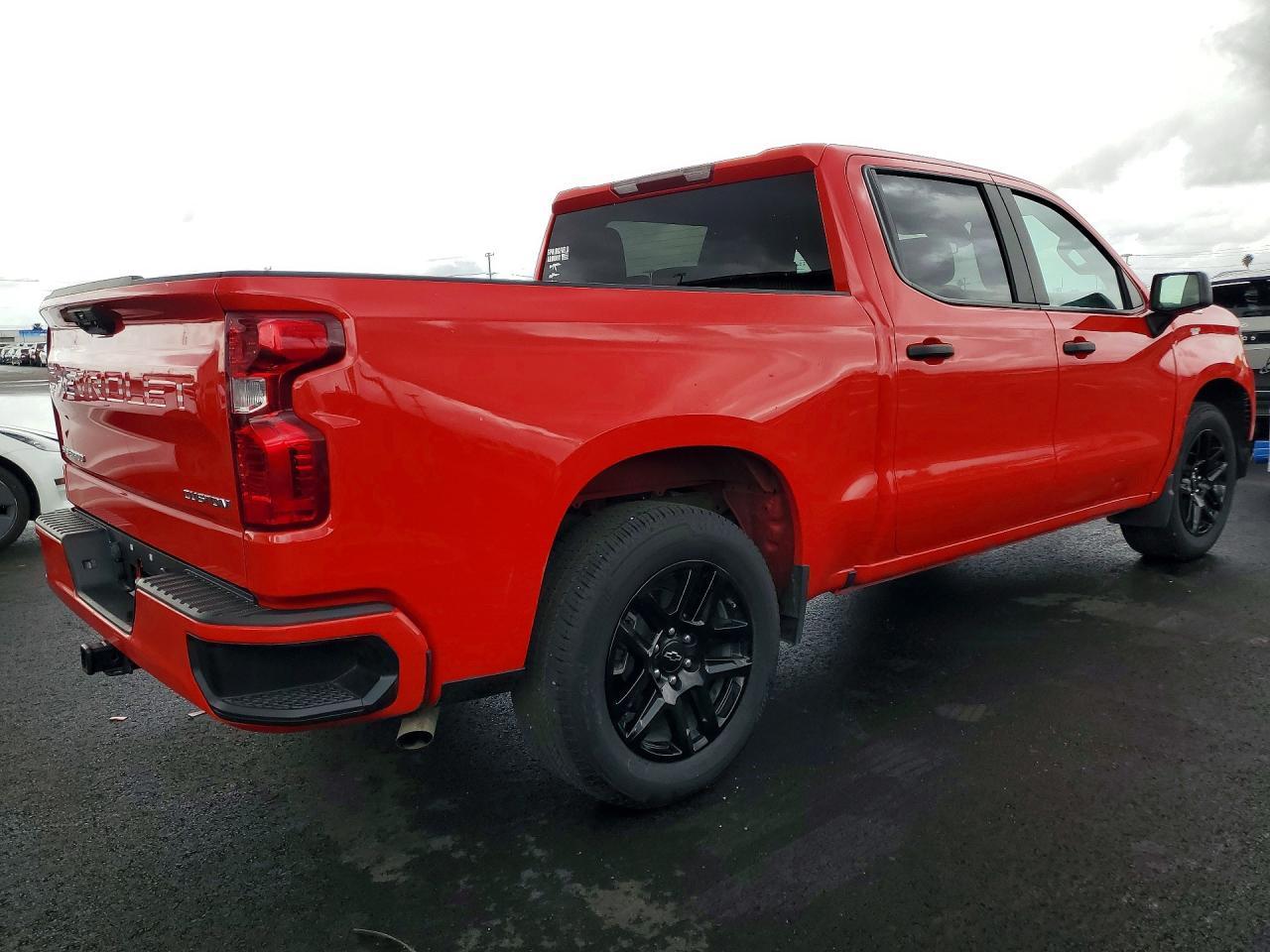 2024 Chevrolet Silverado C1500 Custom - zdjęcie 3