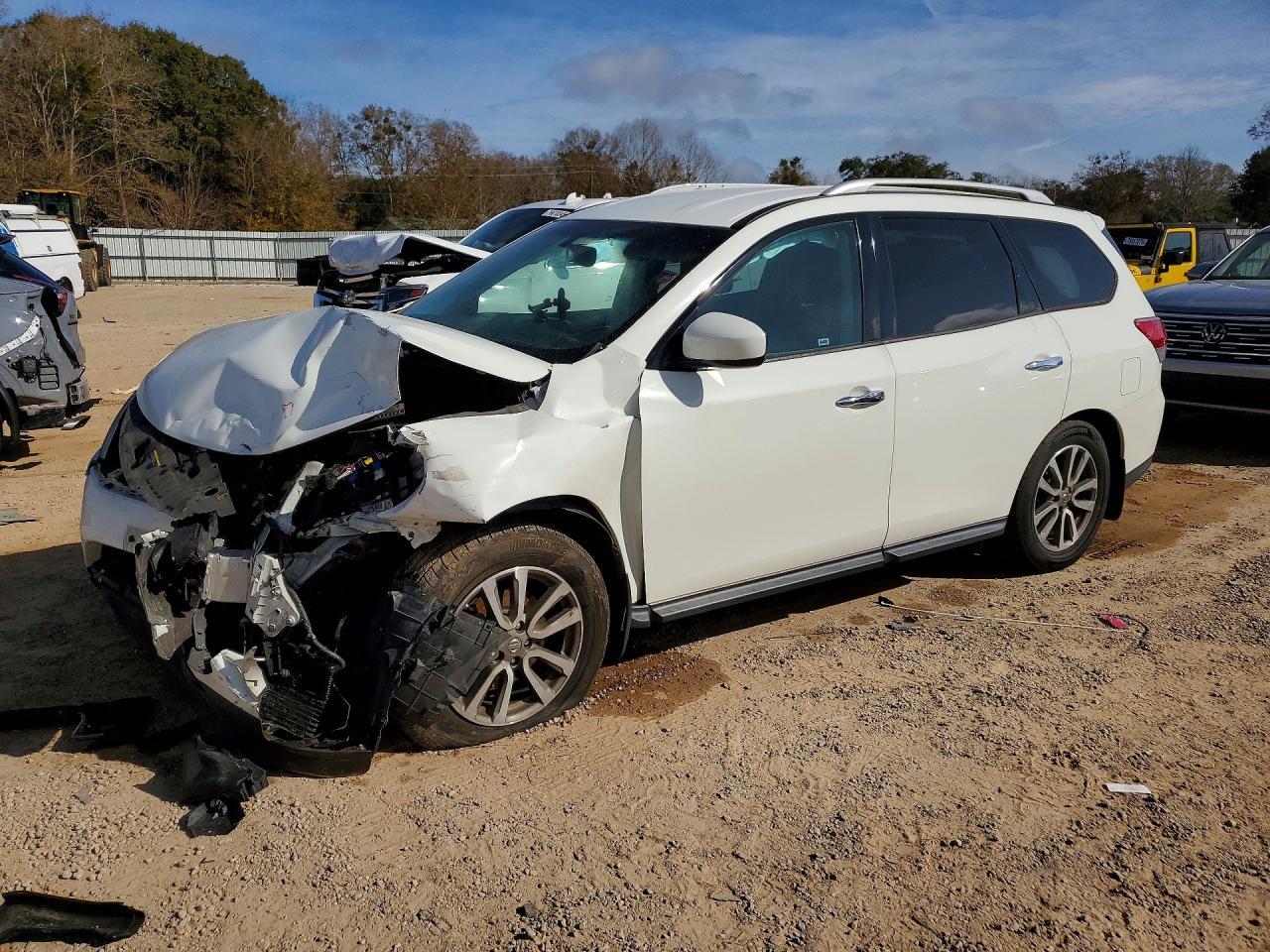 2015 Nissan Pathfinder S - zdjęcie główne