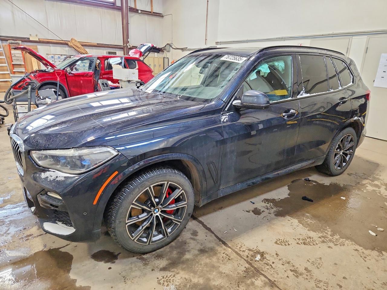 2021 BMW X5 xDrive40I - zdjęcie główne
