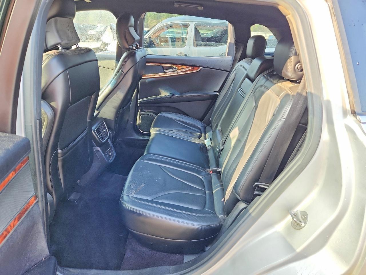 2017 Lincoln Mkx Reserve - zdjęcie 10