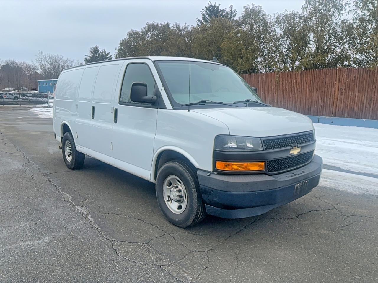 2019 Chevrolet Express G2500 - zdjęcie główne