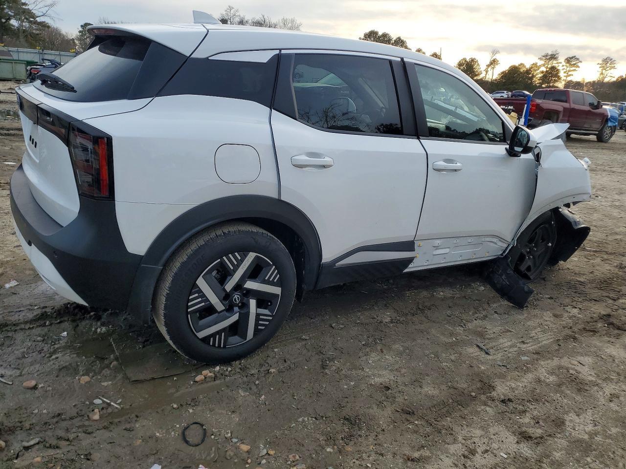 2025 Nissan Kicks Sv - zdjęcie 3