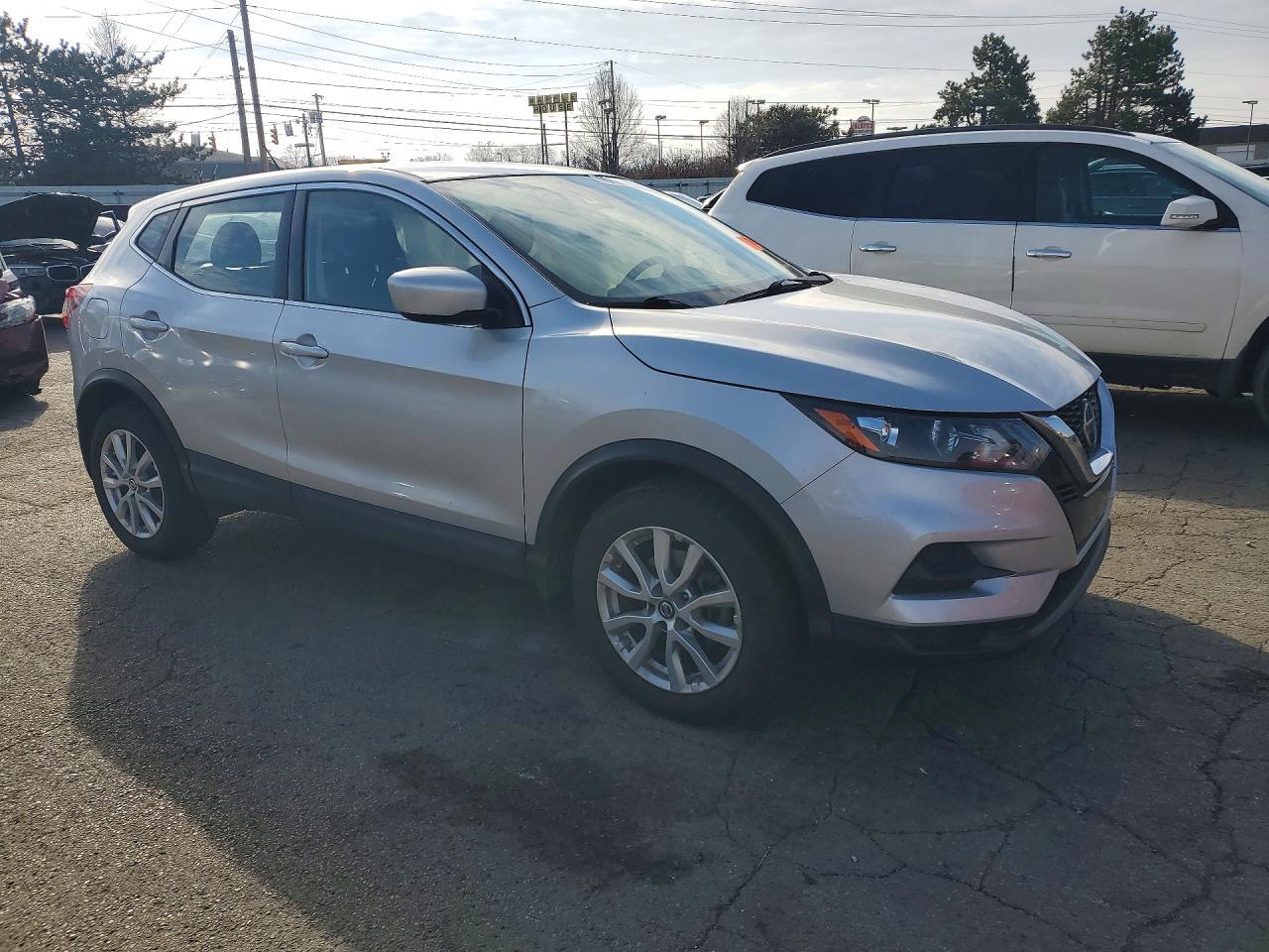 2020 Nissan Rogue Sport S - zdjęcie 4