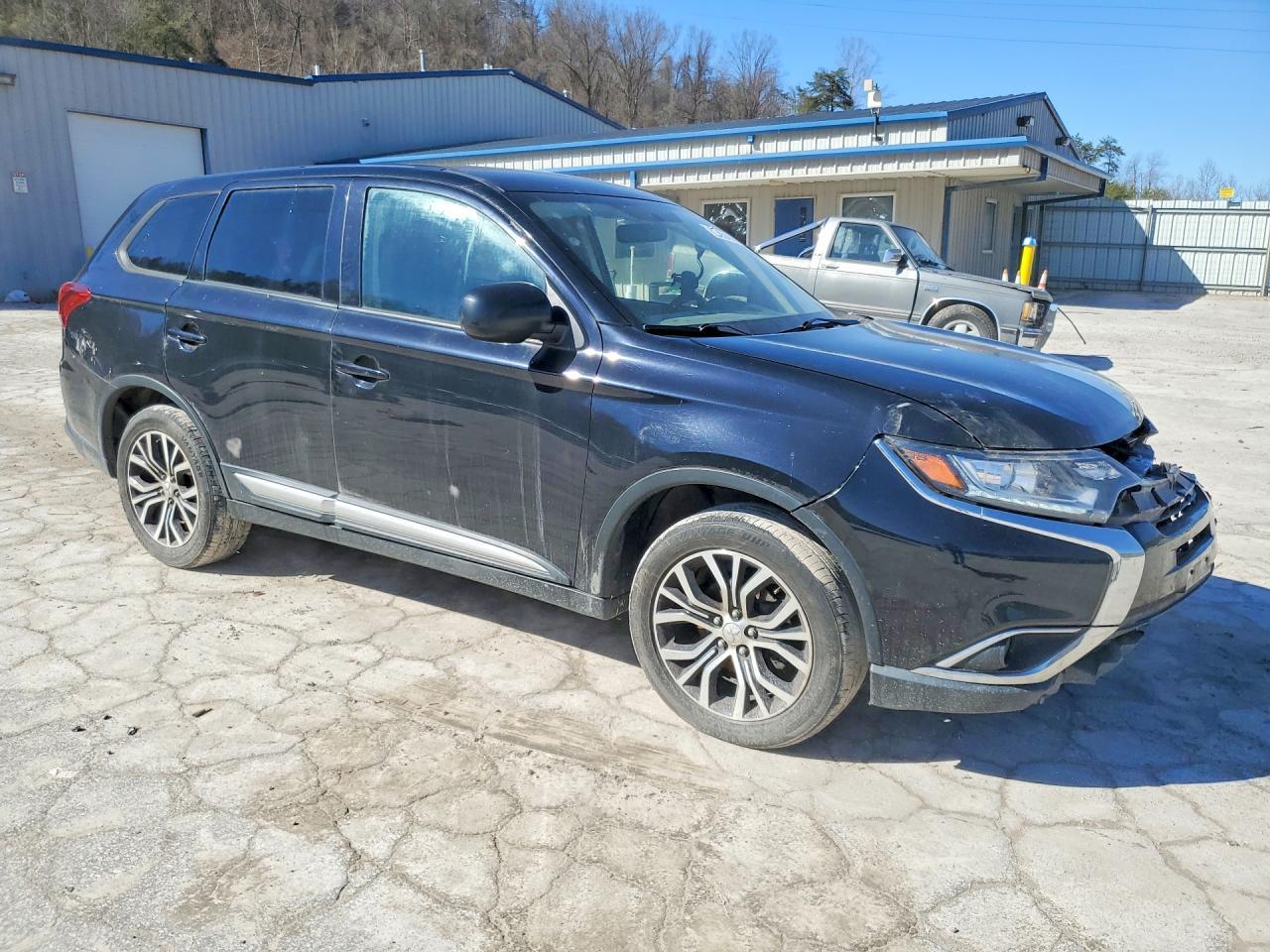 2018 Mitsubishi Outlander Se - zdjęcie 4