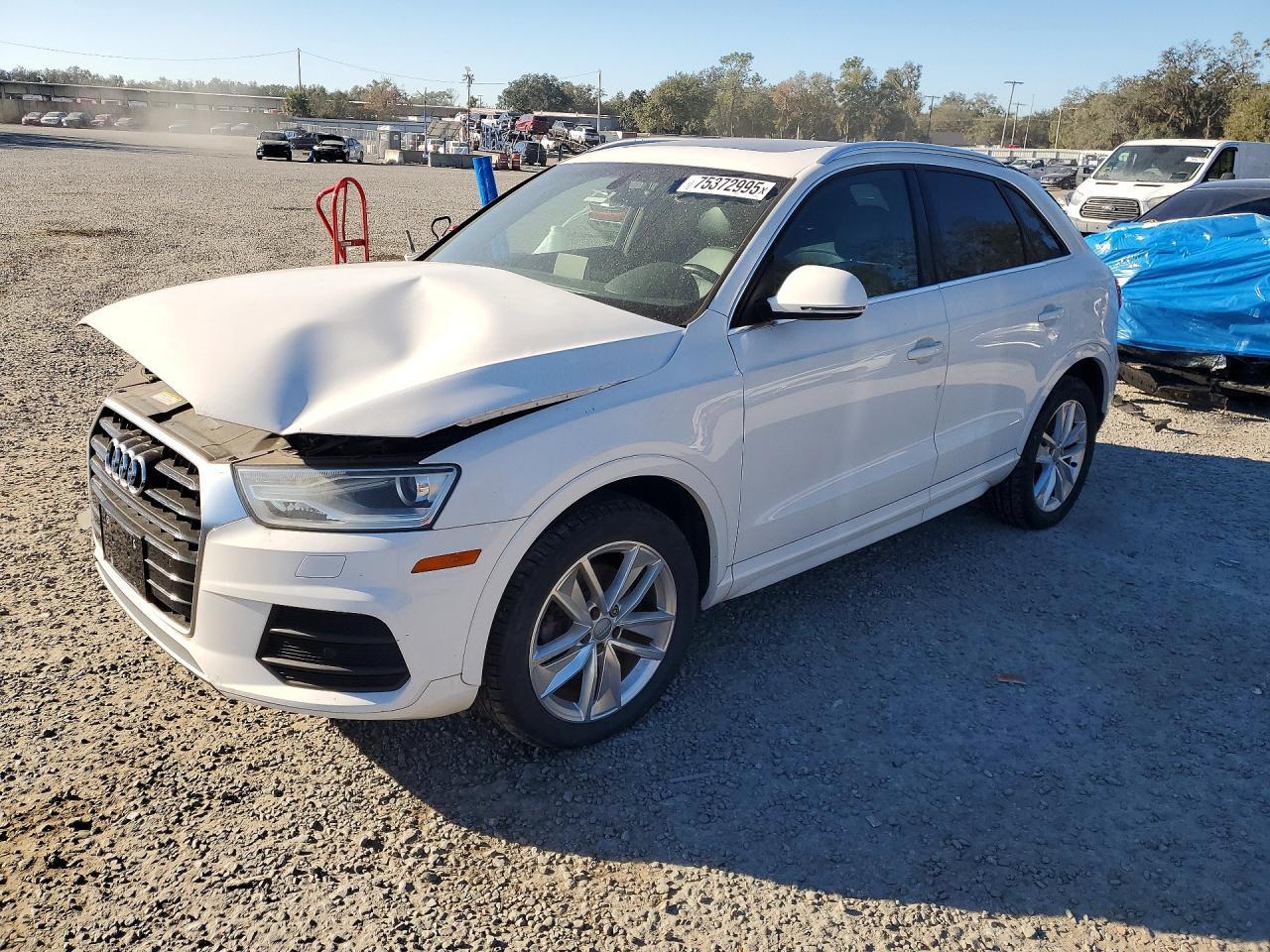 2016 Audi Q3 Premium Plus - zdjęcie główne