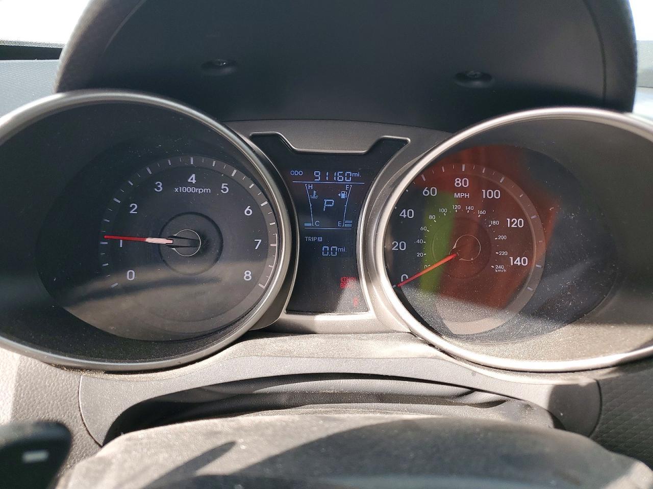 2016 Hyundai Veloster - zdjęcie 9