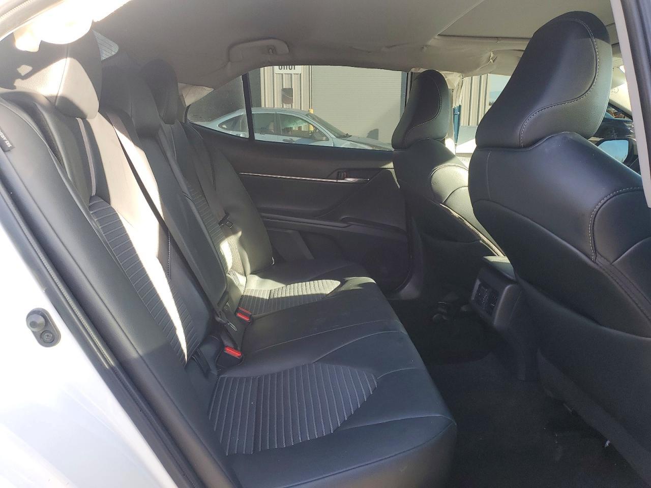 2024 Toyota Camry Se - zdjęcie 10