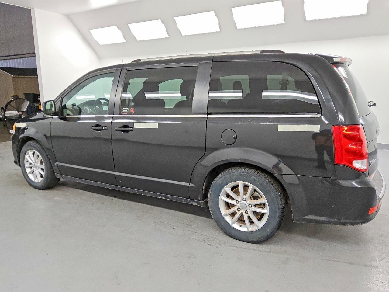 2019 Dodge Grand Caravan Sxt - zdjęcie 2