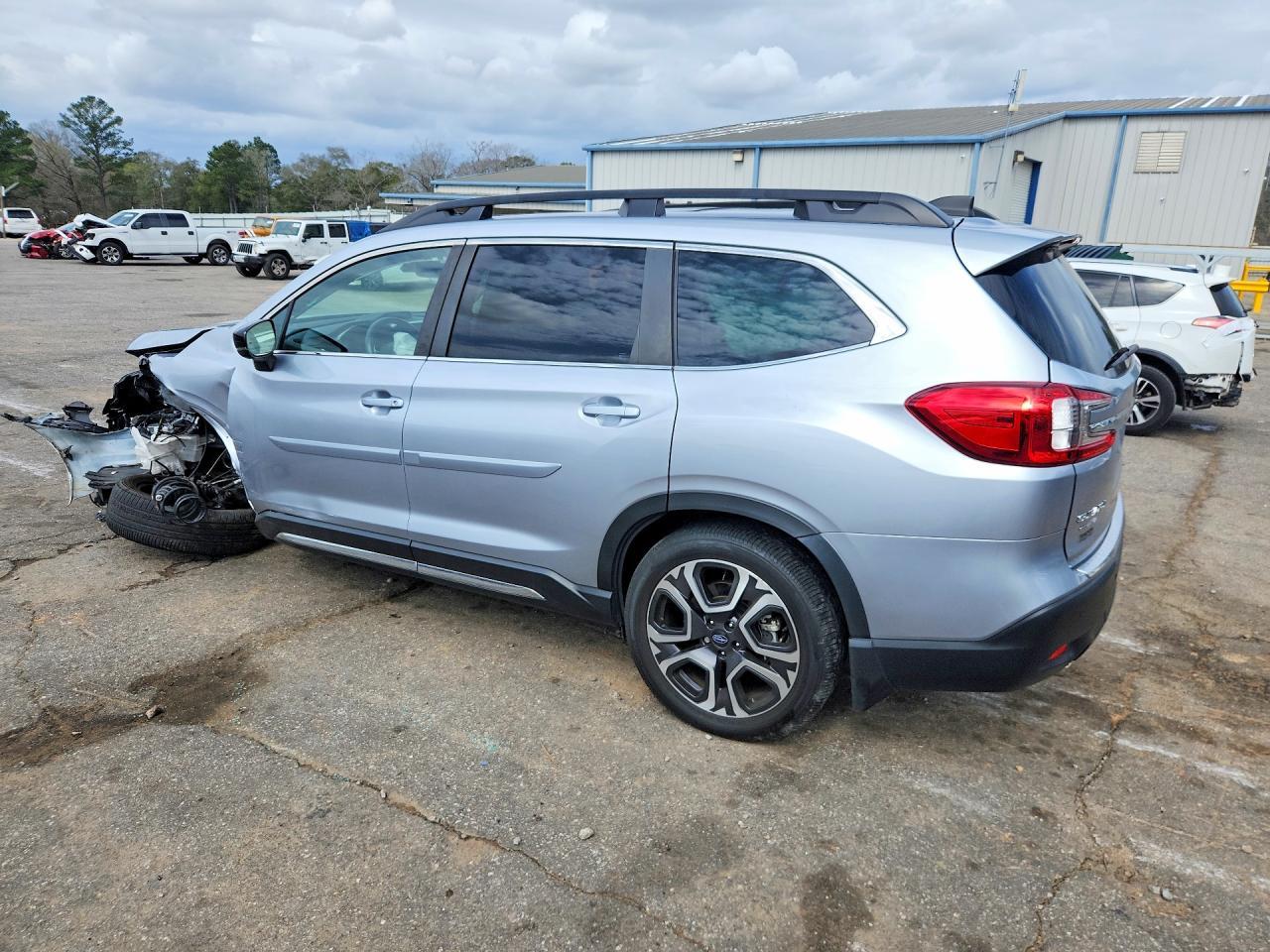 2024 Subaru Ascent Limited - zdjęcie 2