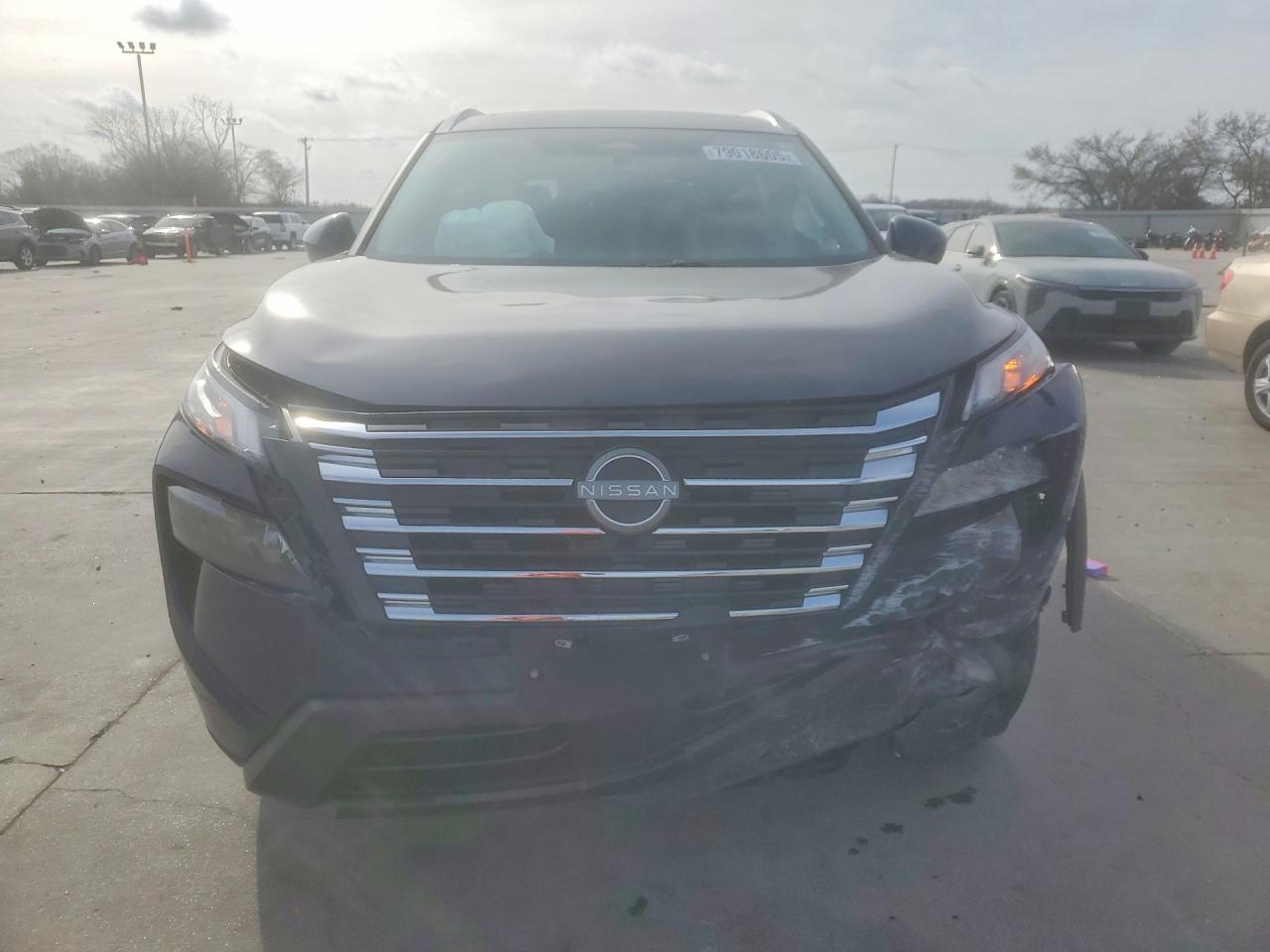 2025 Nissan Rogue Sv - zdjęcie 5