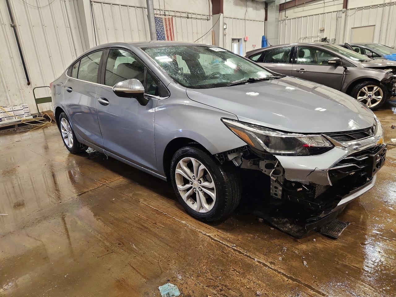 2019 Chevrolet Cruze Lt - zdjęcie 4