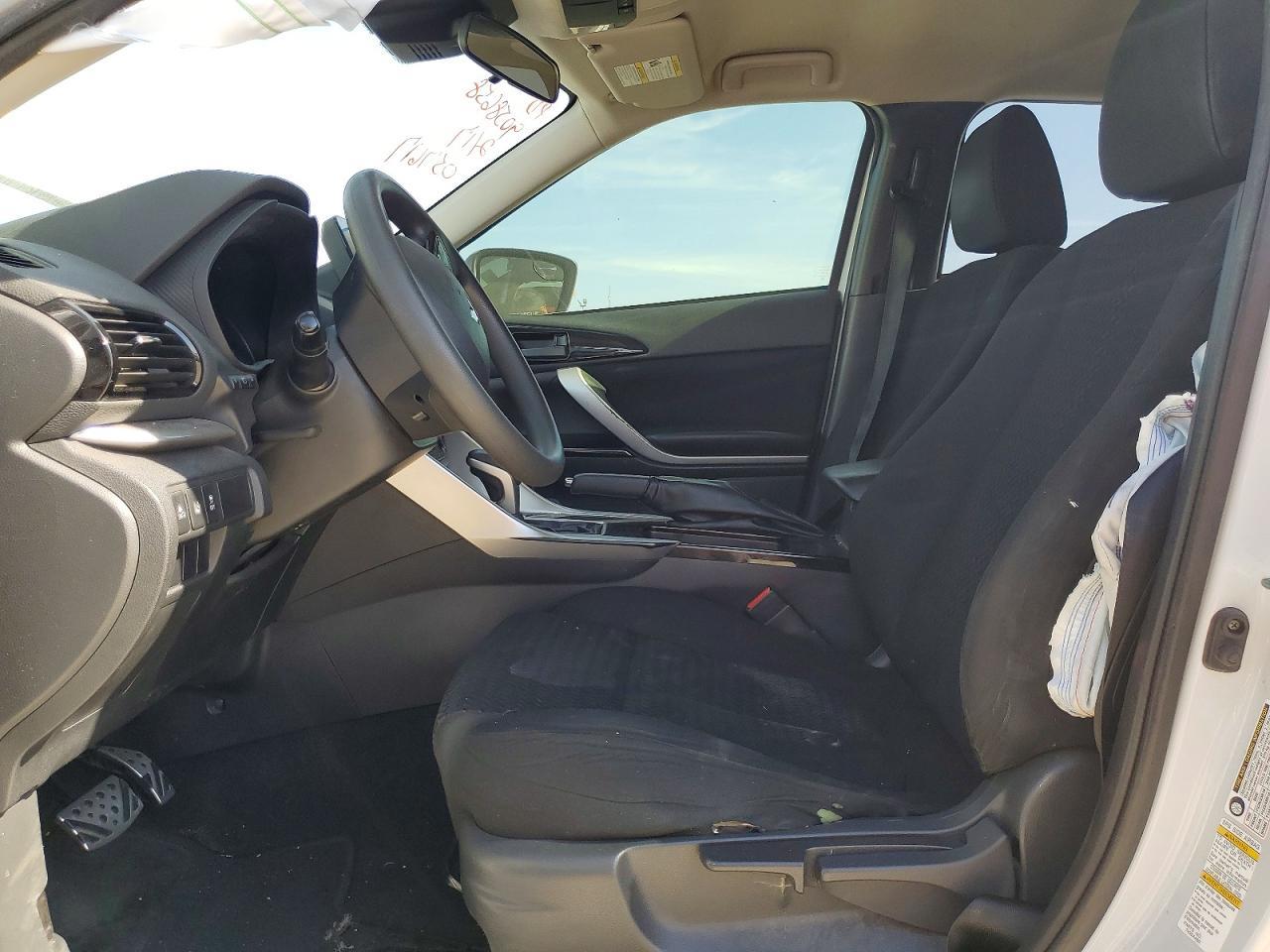 2022 Mitsubishi Eclipse Cross Le - zdjęcie 7