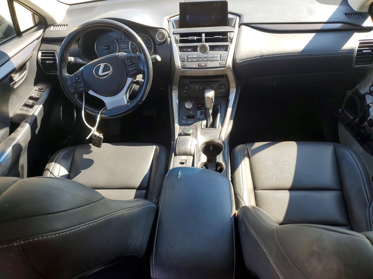 2017 Lexus Nx 200T Base - zdjęcie 8