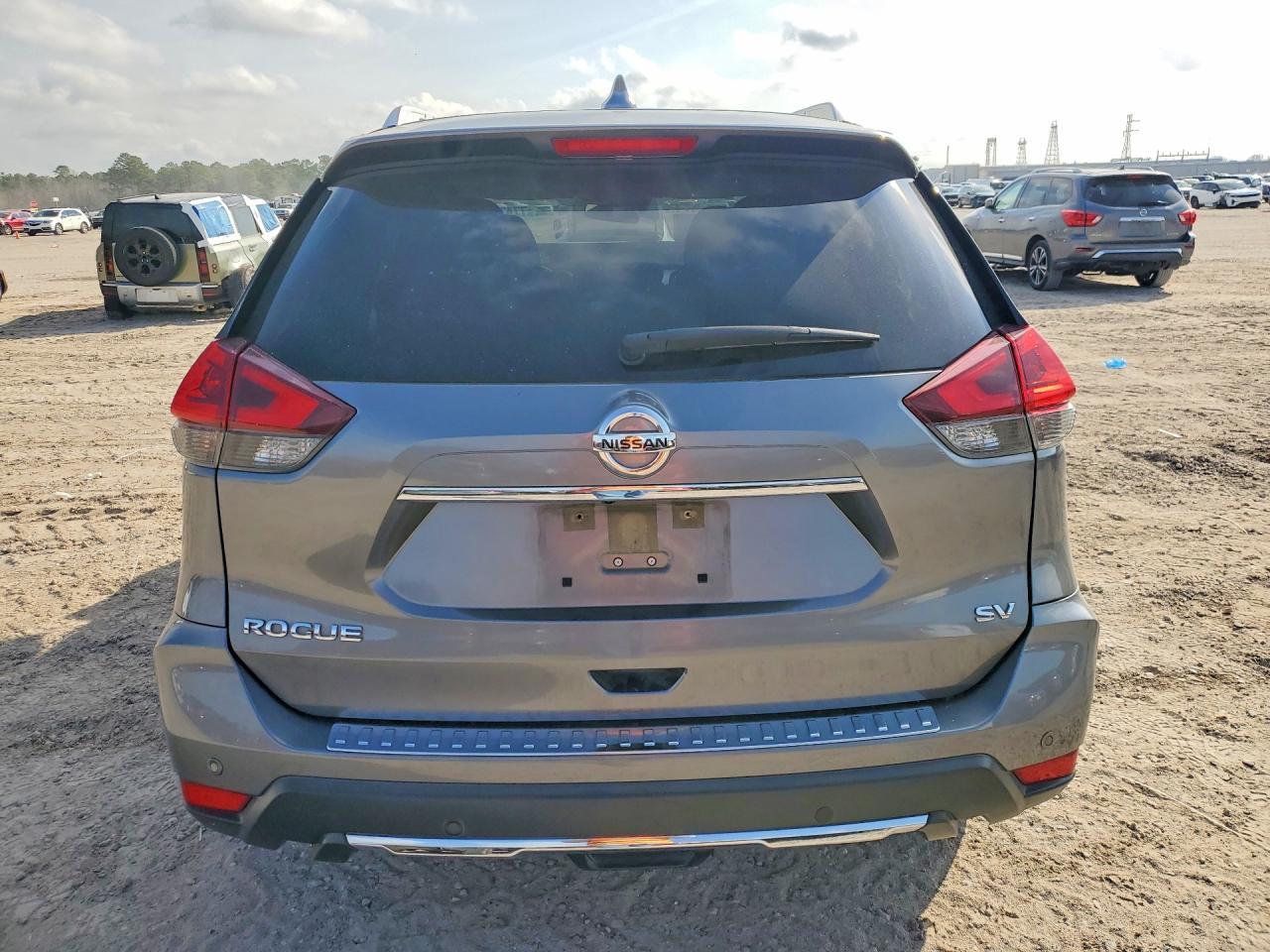 2019 Nissan Rogue S - zdjęcie 6