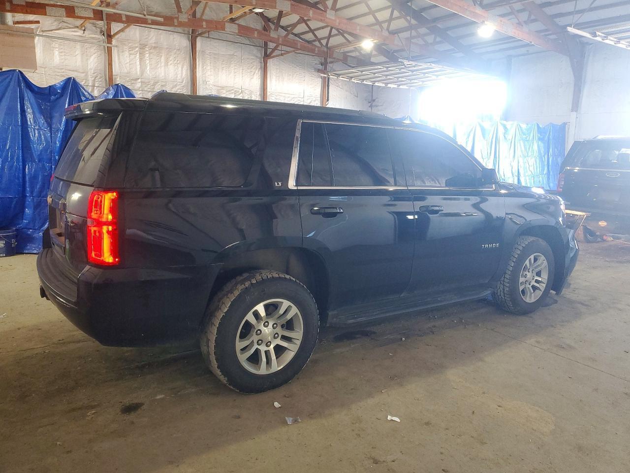 2020 Chevrolet Tahoe K1500 Lt - zdjęcie 3