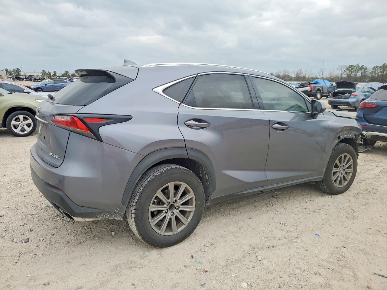 2015 Lexus Nx 200T Base - zdjęcie 3