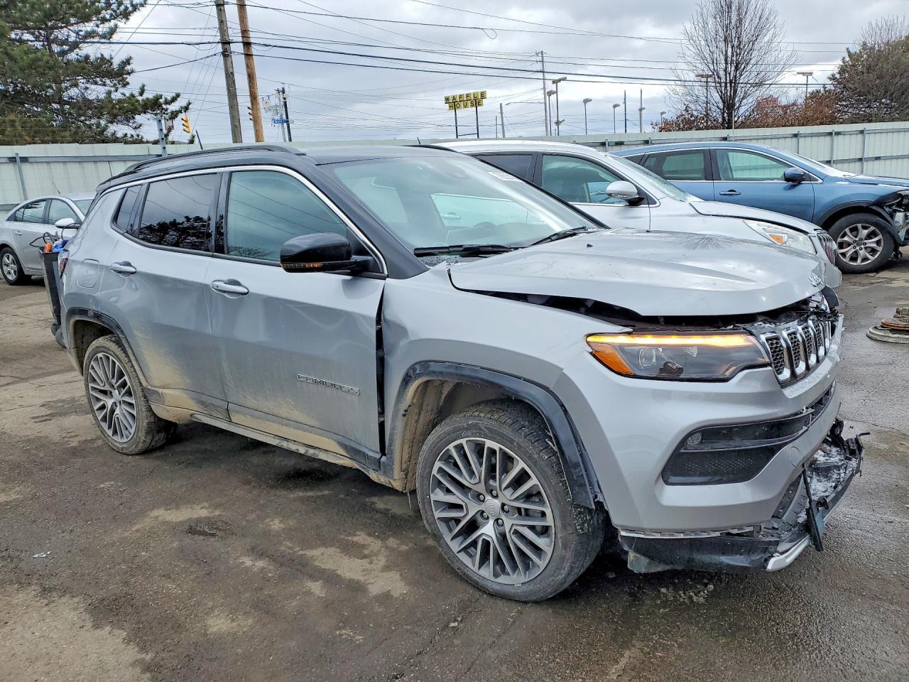 2023 Jeep Compass Limited - zdjęcie 4