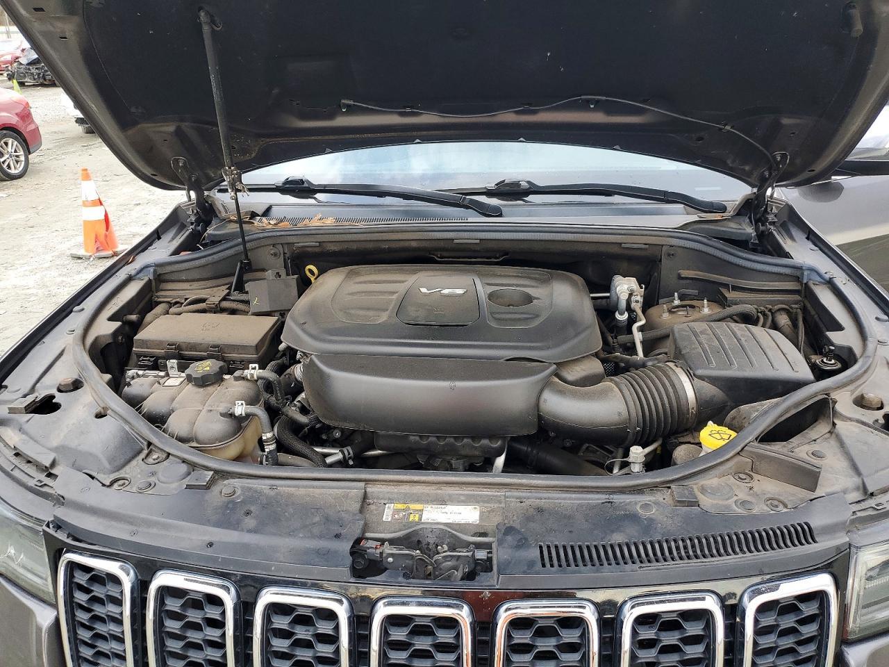 2019 Jeep Grand Cherokee - zdjęcie 12
