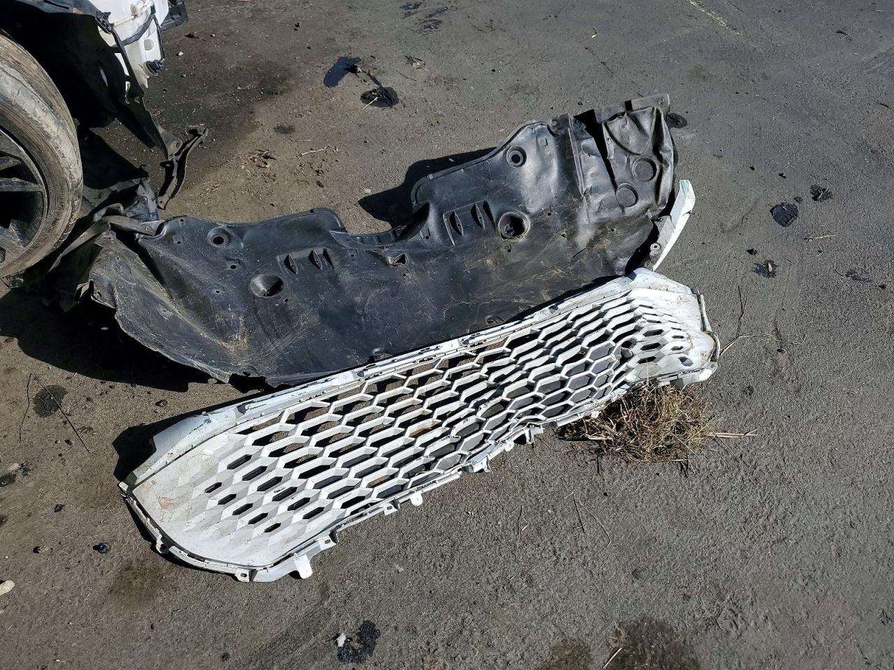 2025 Toyota Camry Xse - zdjęcie 12