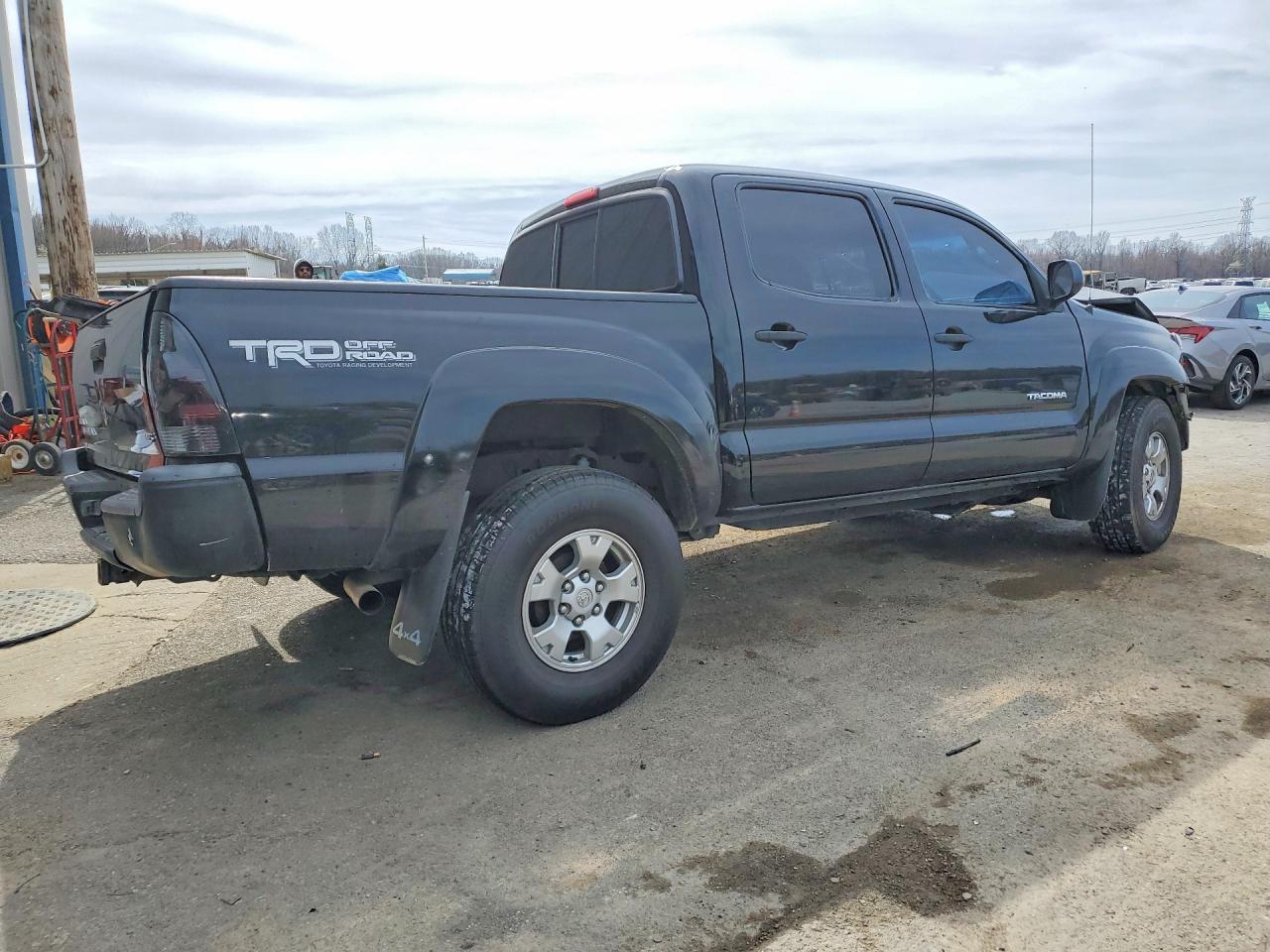 2013 Toyota Tacoma V6 - zdjęcie 3