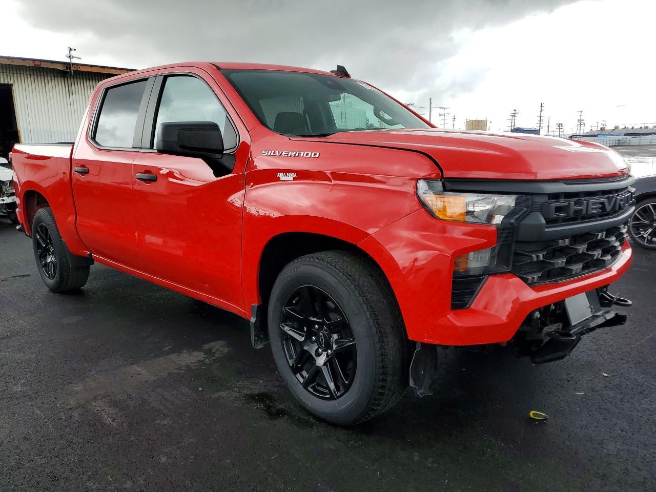 2024 Chevrolet Silverado C1500 Custom - zdjęcie 4