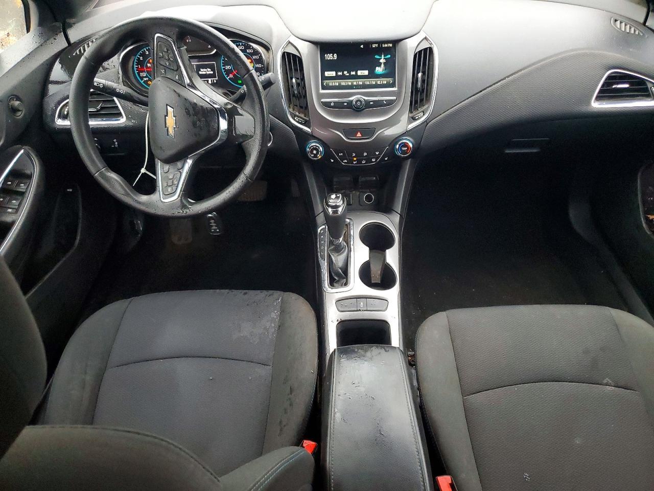 2017 Chevrolet Cruze Lt - zdjęcie 8