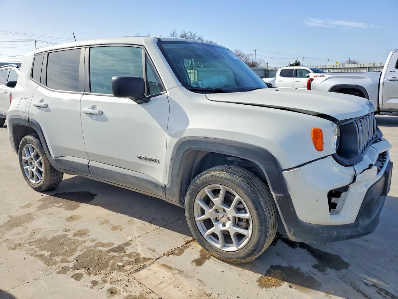 2023 Jeep Renegade Latitude - zdjęcie 4