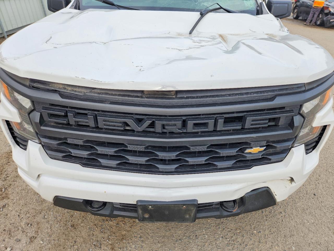 2024 Chevrolet Silverado C1500 Custom - zdjęcie 11