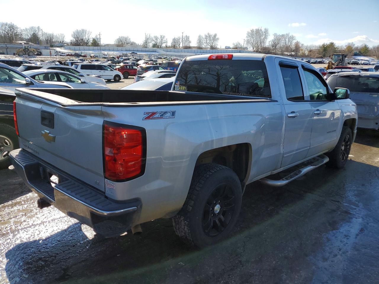 2015 Chevrolet Silverado K1500 Lt - zdjęcie 3